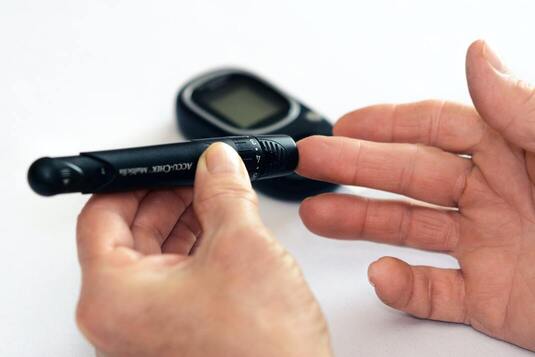 measuring blood sugar